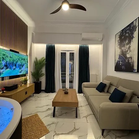 Carpos Luxury Collection - With Jacuzzi And Ancient Theatre View アパート ラリサ