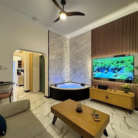 Olympus Luxury Collection - With Jacuzzi - Center