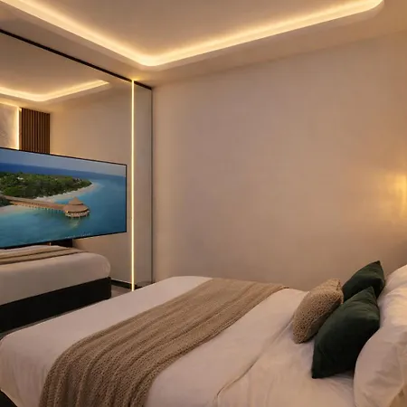 Olympus Luxury Collection - With Jacuzzi And Ancient Theatre View * Larissa