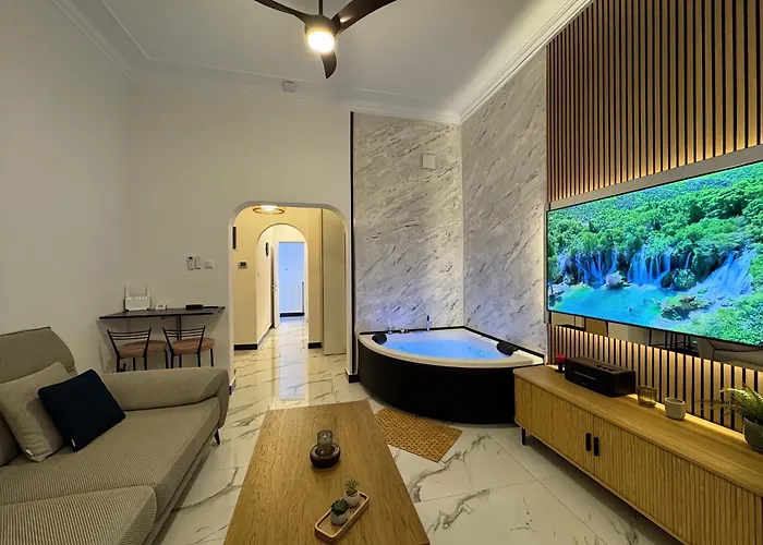 Olympus Luxury Collection - With Jacuzzi And Ancient Theatre View * Larissa